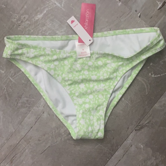 Target bathing suit - Picture 2 of 5